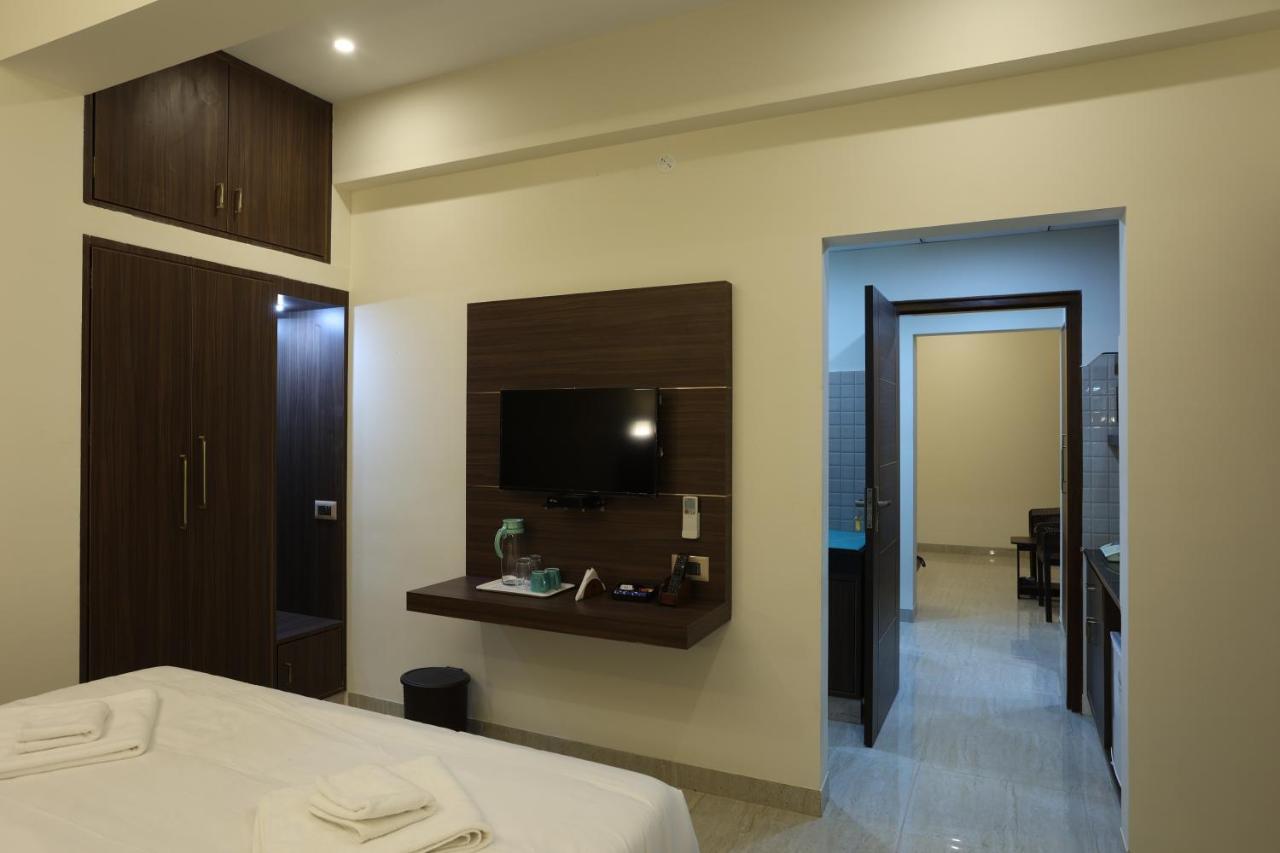 Отель Minas Manor Tiruchirappalli Экстерьер фото