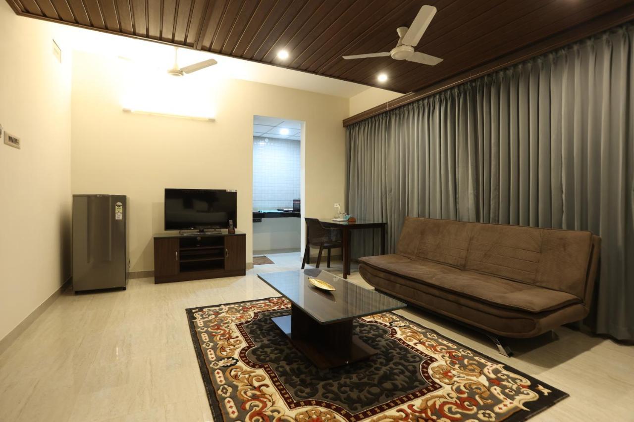 Отель Minas Manor Tiruchirappalli Экстерьер фото