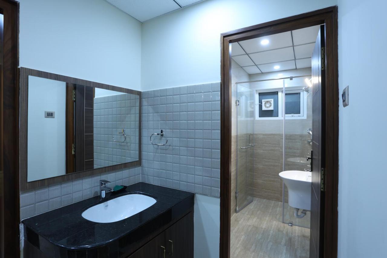 Отель Minas Manor Tiruchirappalli Экстерьер фото